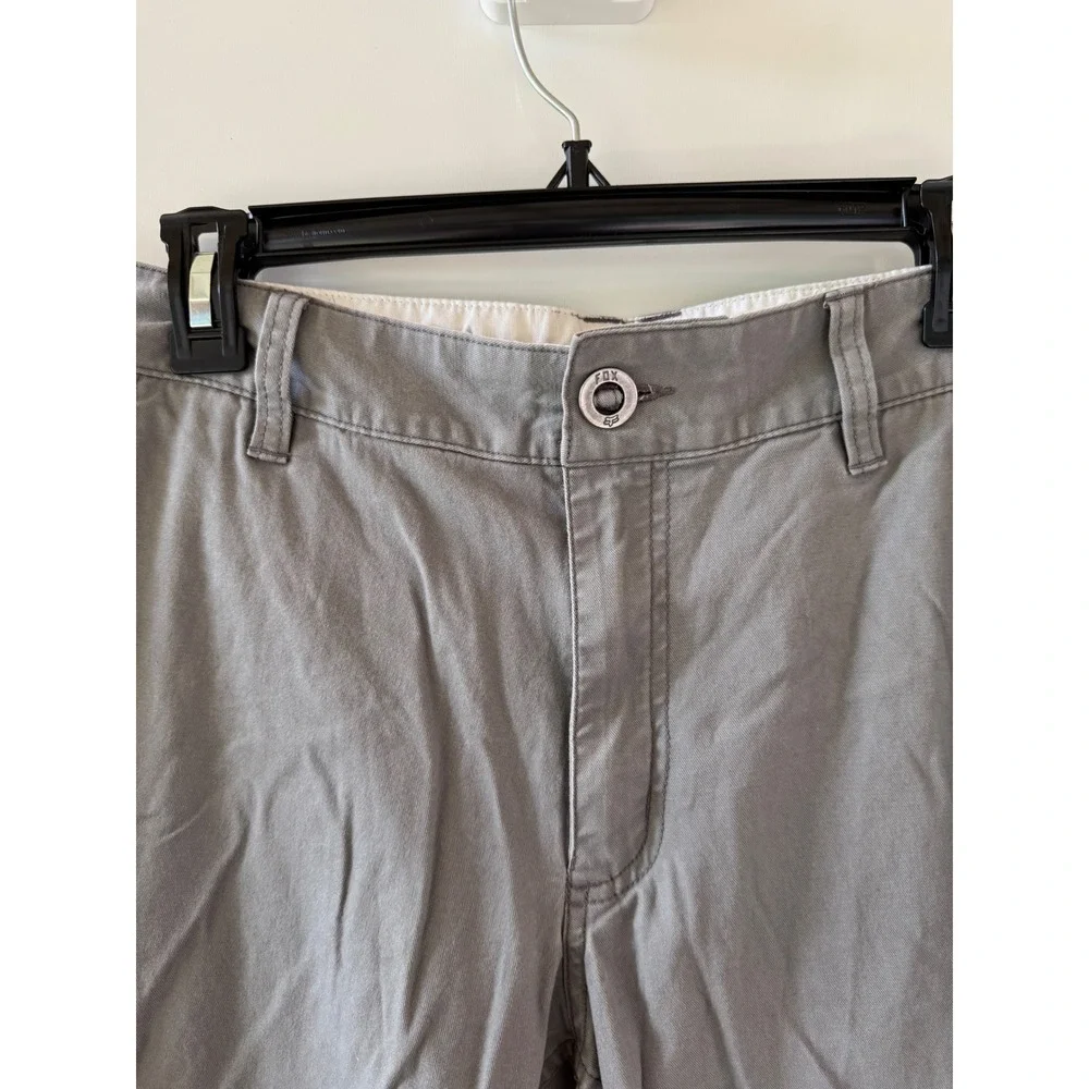Fox Racing Mens Gray Chino Walk Shorts Stretch Cotton Size 32 (Fits 35